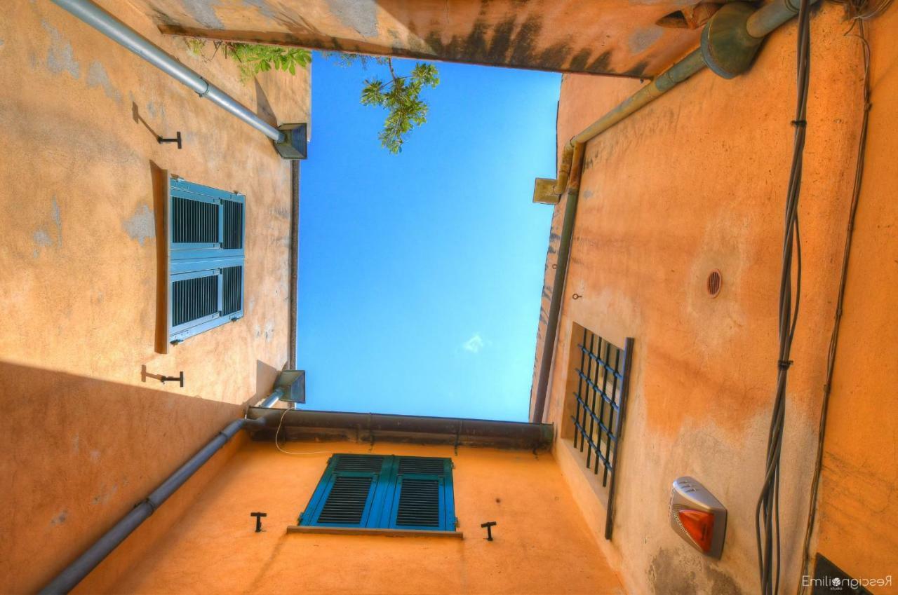Hotel Arabesque Varigotti Exterior foto