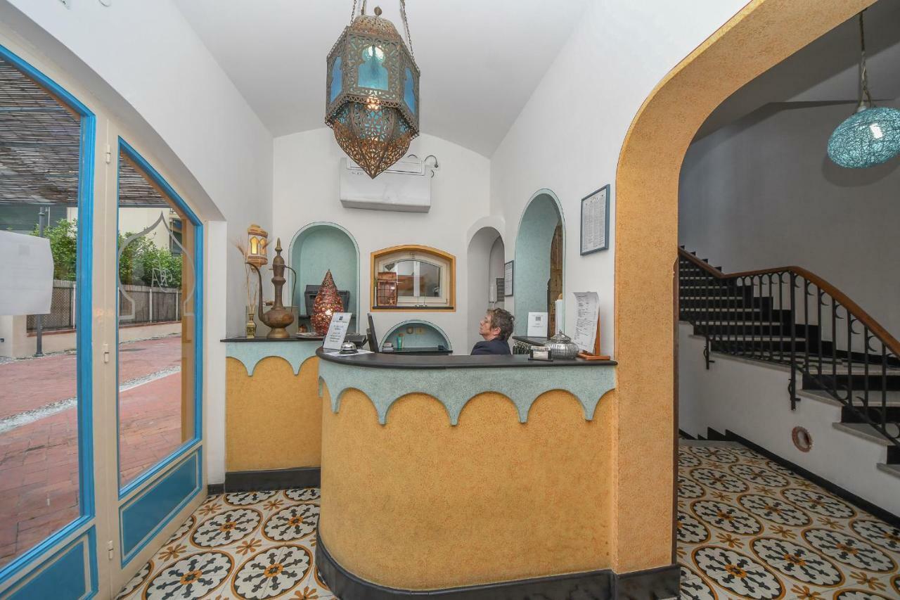 Hotel Arabesque Varigotti Exterior foto